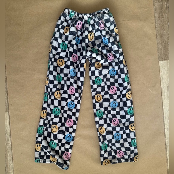 Iscream Other - ISCREAM Black White Checkered Smiley Face PJs $38 SIZE L (GIRLS) Sleepover Funky